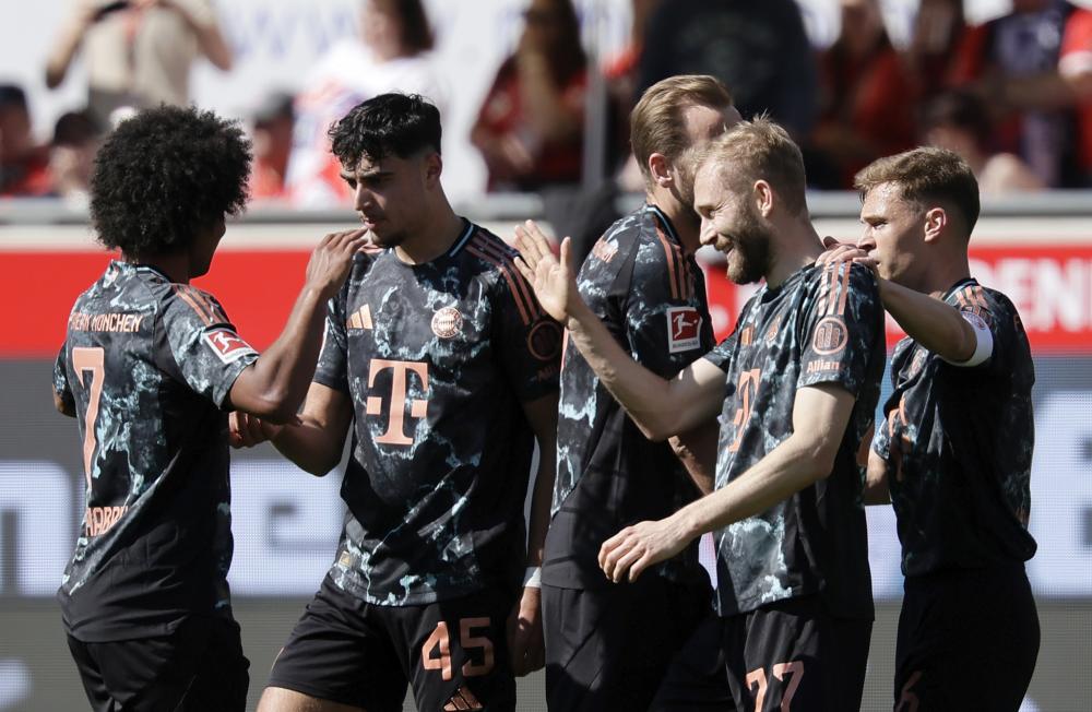 光灯下的焦 光灯下的焦