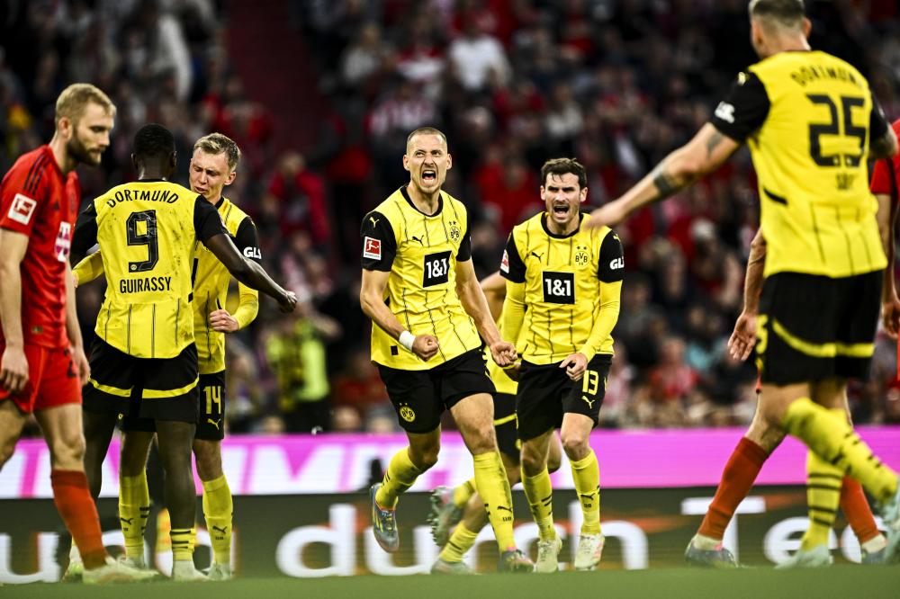 严格遵守的 严格遵守的